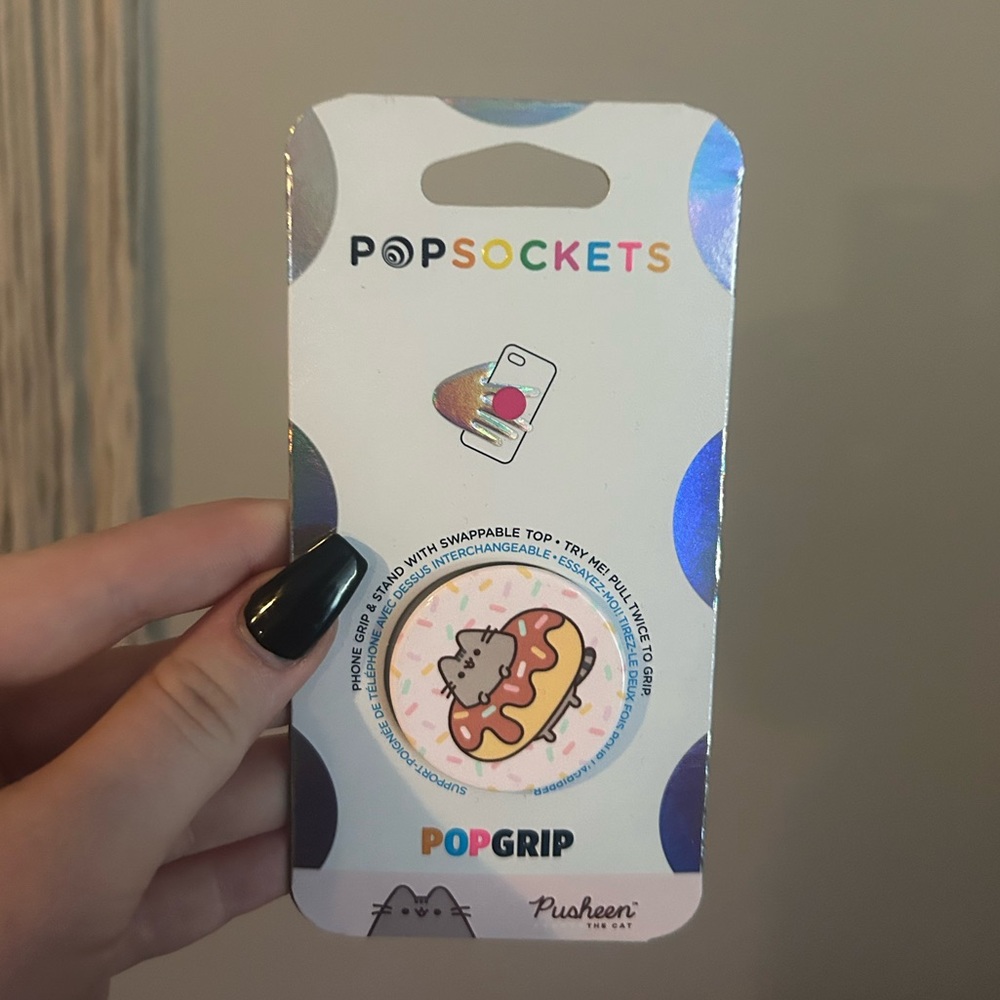Claire’s Popsocket Pusheen the Cat Donut NWT 🐱🍩
